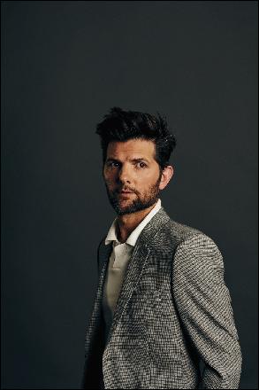 Leigh-Keily-Adam-Scott (1365x2048, 458 kБ...)